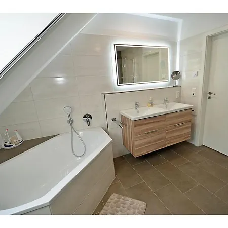 Sea Eagle Comfortable Juliusruh